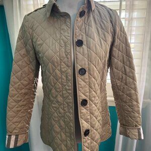 Burberry classic quilted jacket size S